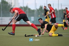 Hockey: Herren empfangen Spitzenreiter