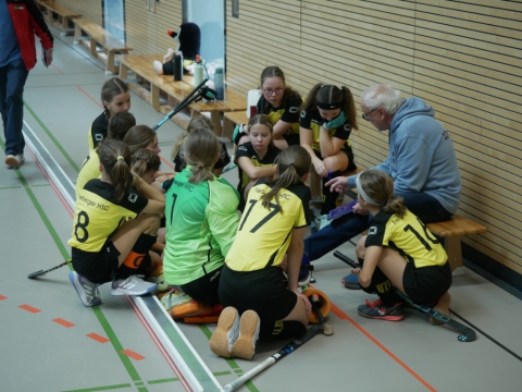 Hockey: Weibliche U14 in Dresden nur mit halber Beute