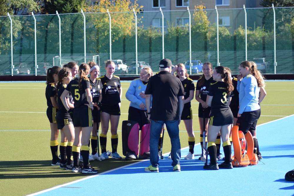 Hockey: Platz fünf statt Schlusslicht: FHTC-U16 verabschiedet sich versöhnlich