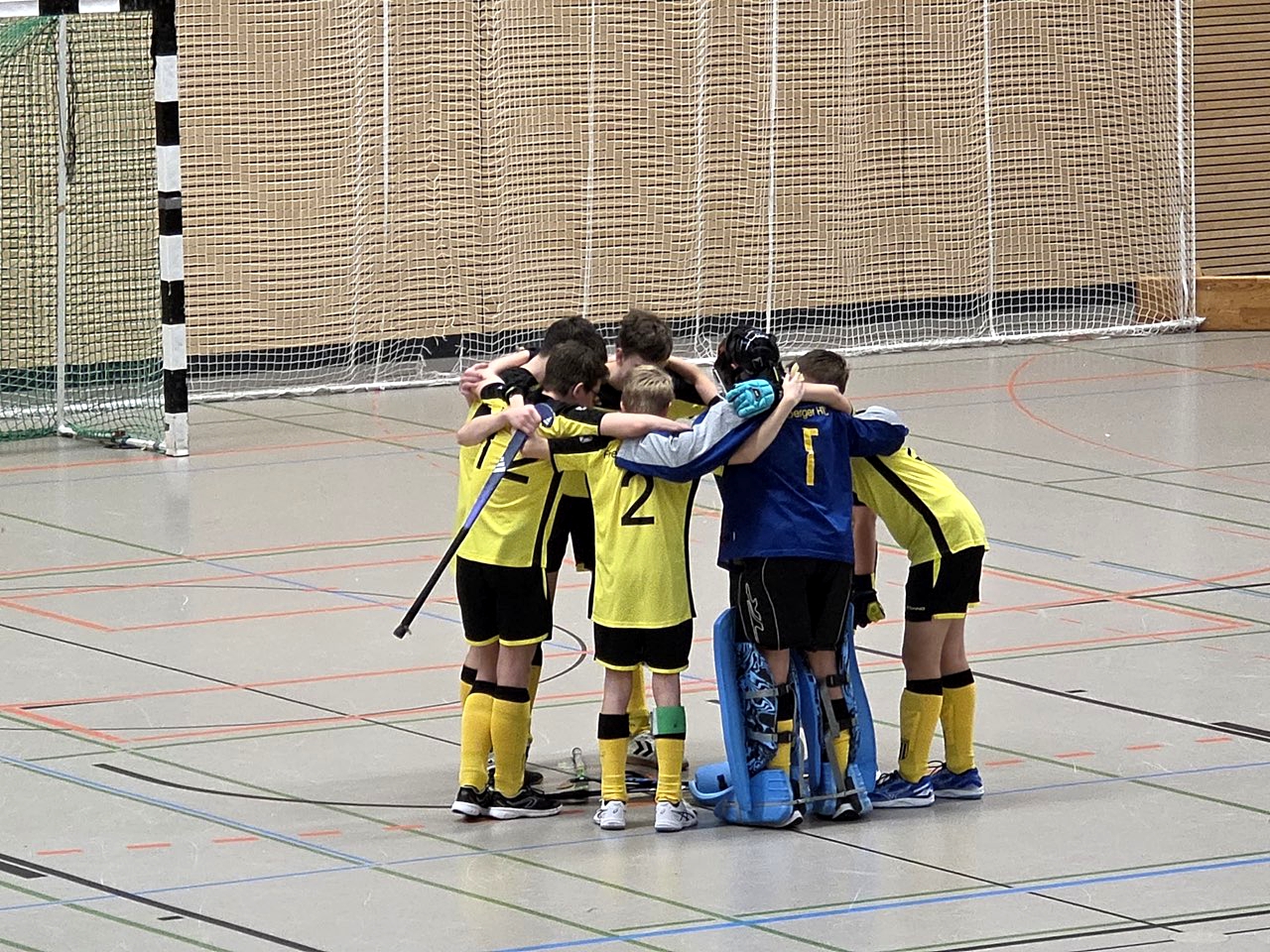 Hockey: Männliche U14 zahlt Lehrgeld