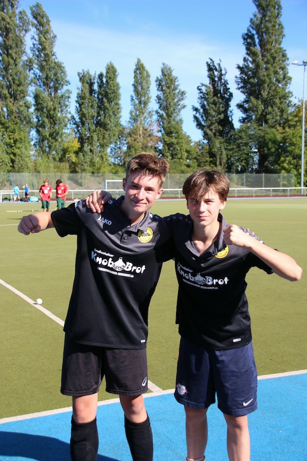 Hockey: Freiberger Jungs werden mit dem ESV Dresden Mitteldeutscher Meister